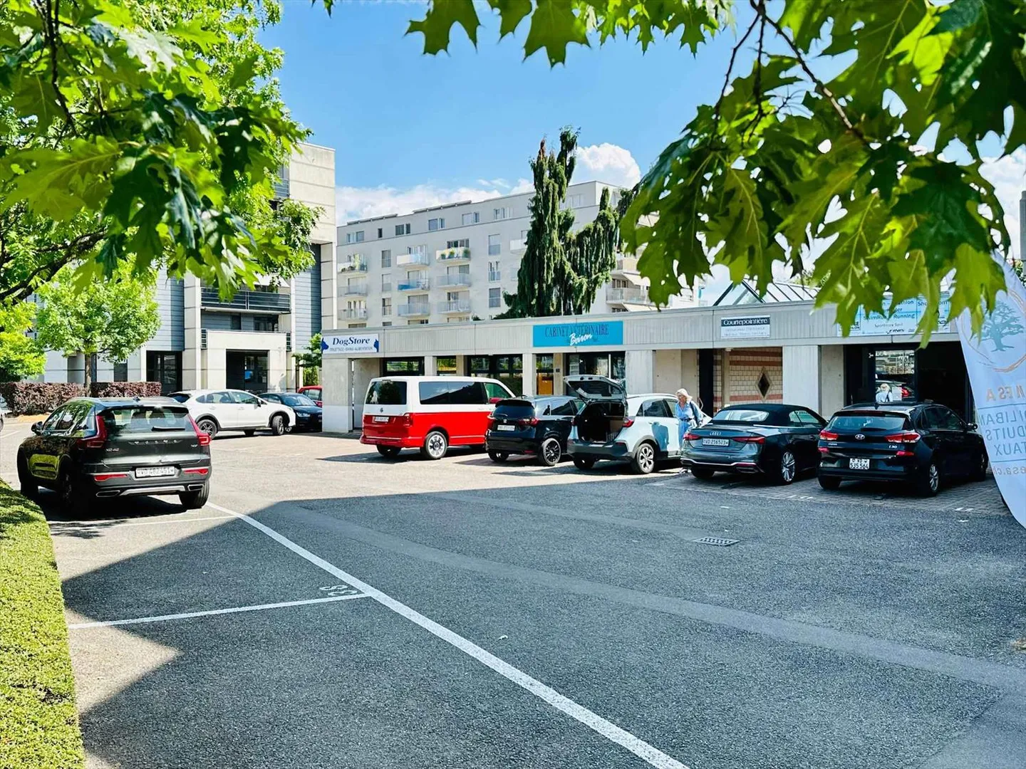 Arcade, Showroom, 181 m2 spazio commerciale in affitto a Nyon - Foto 1 di 5