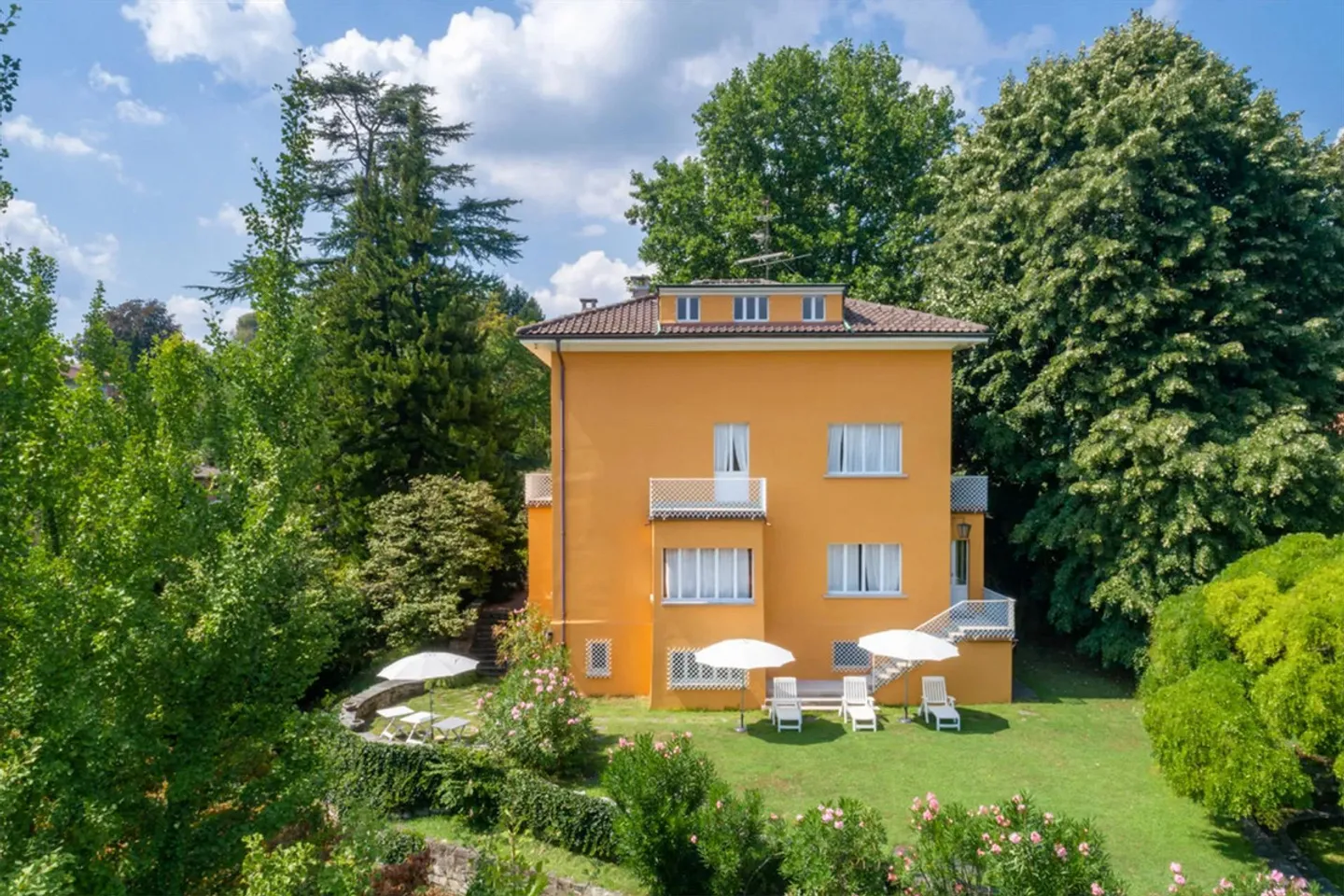 Signorile villa - Collina d'Oro - Foto 4 di 11