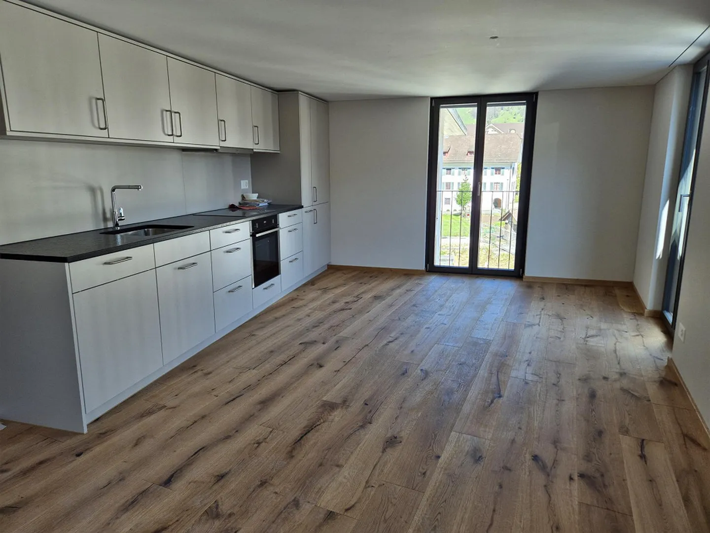 Charmante 2.5-Zimmer Wohnung - Foto 1 von 3