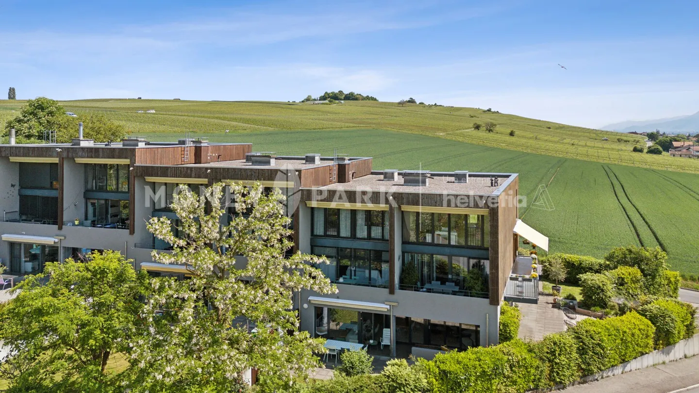 Stunning apartment with large garden in Bernex - Photo 1 of 14