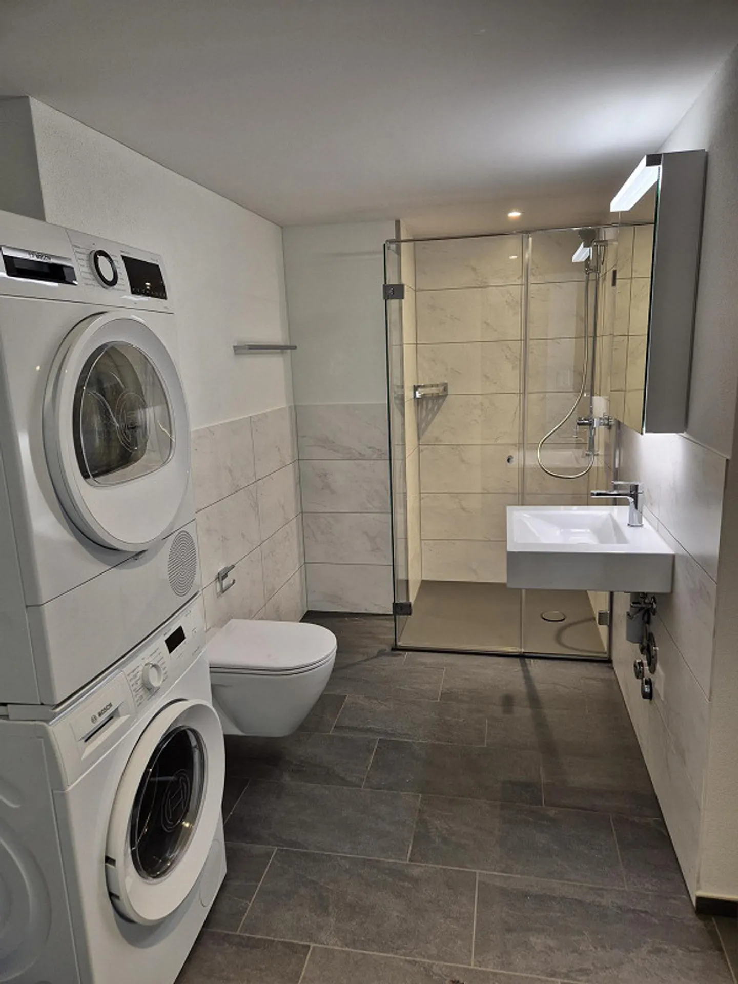 Charmante 2.5-Zimmer Wohnung - Foto 2 von 3