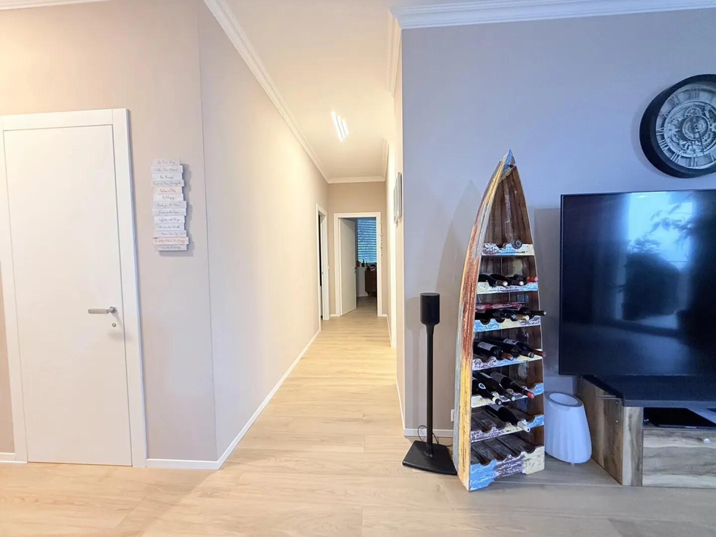 Modern apartment with beautiful view? Sale authorized for foreigners - Photo 9 of 13