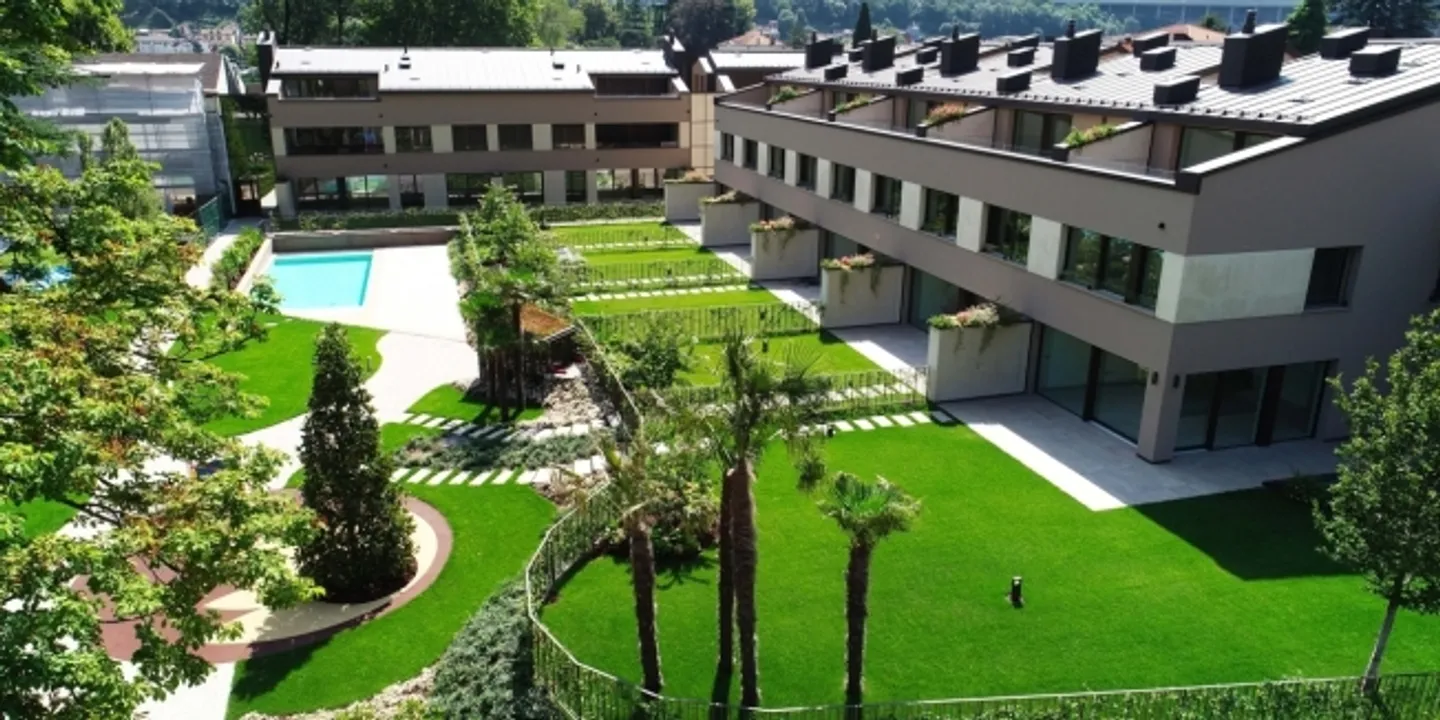 Elegant duplex in a residential complex with lake view in Lugano - Photo 2 of 20