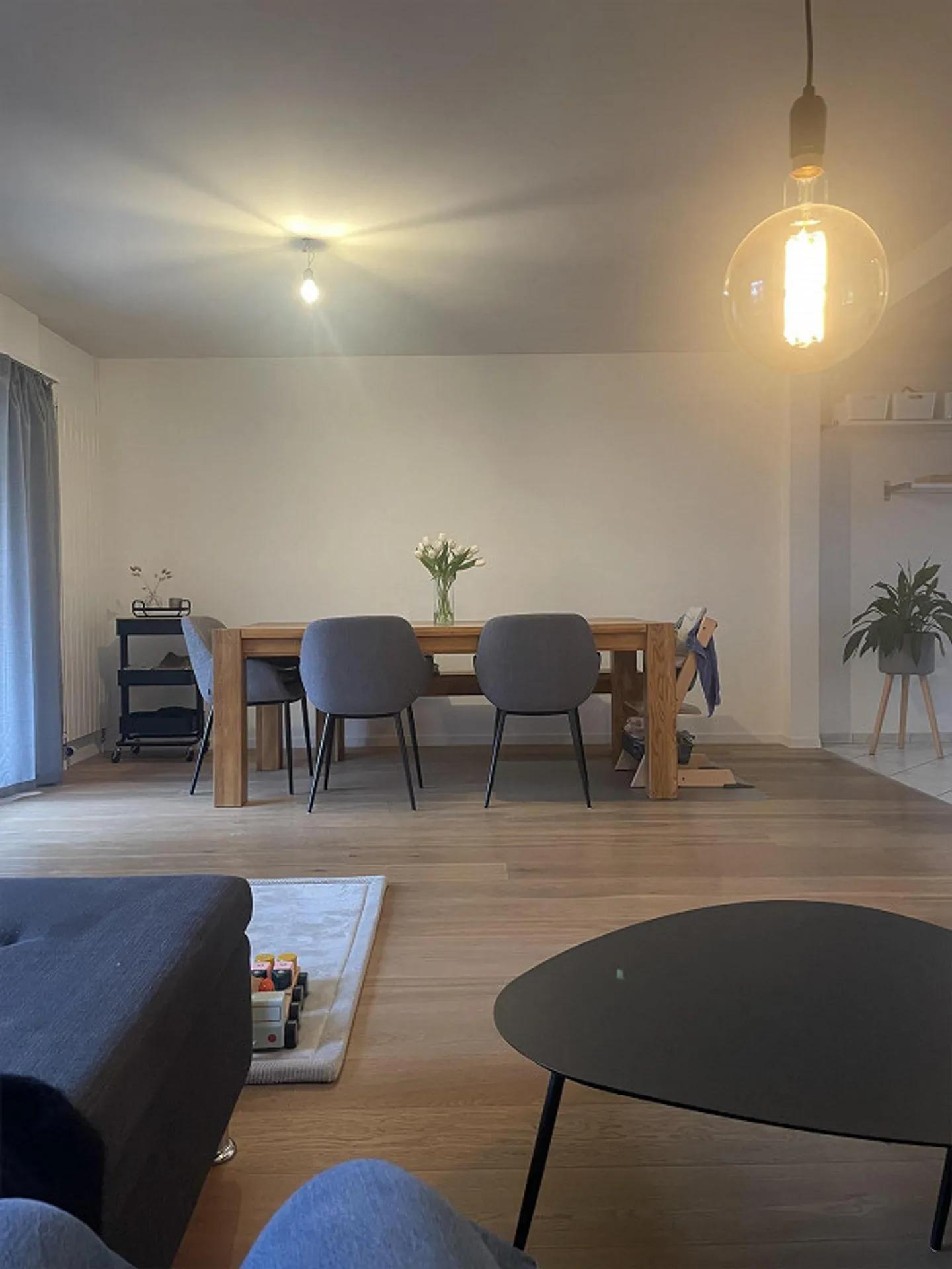 Charming 4.5-room corner townhouse with garden in Wil SG - Photo 3 of 11