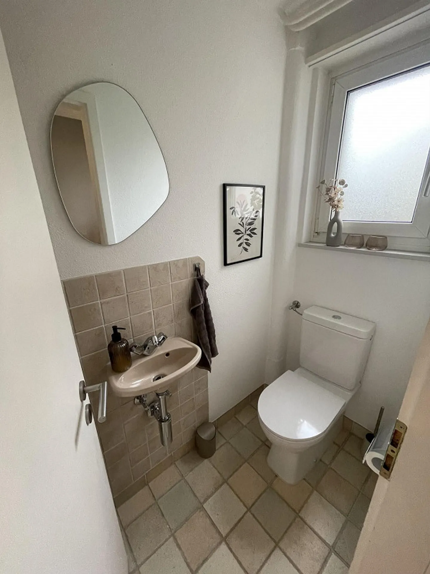 Charming 4.5-room corner townhouse with garden in Wil SG - Photo 7 of 11