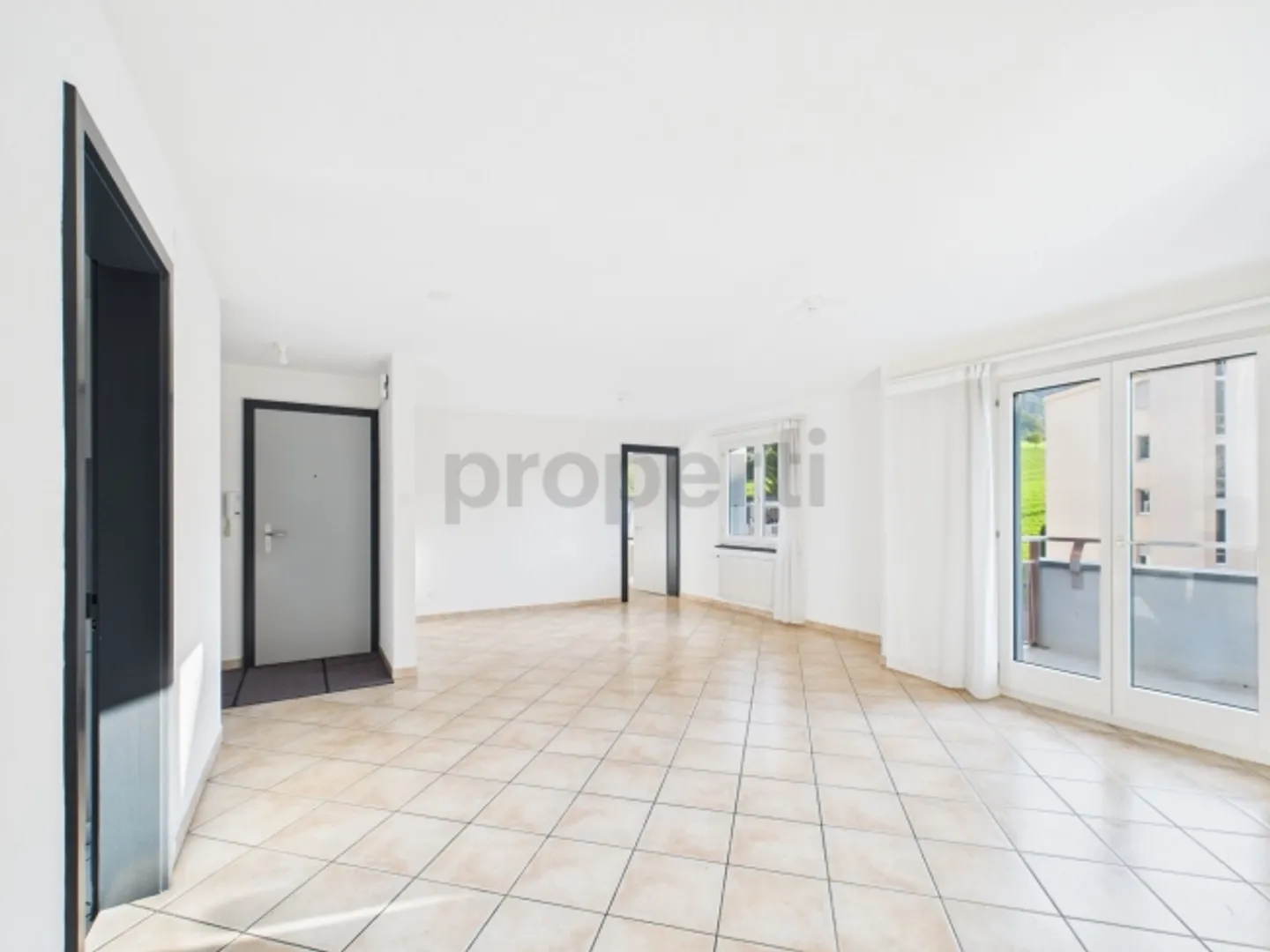 Magnificent 4.5-room apartment with balcony in Moutier, BE - Photo 1 of 11