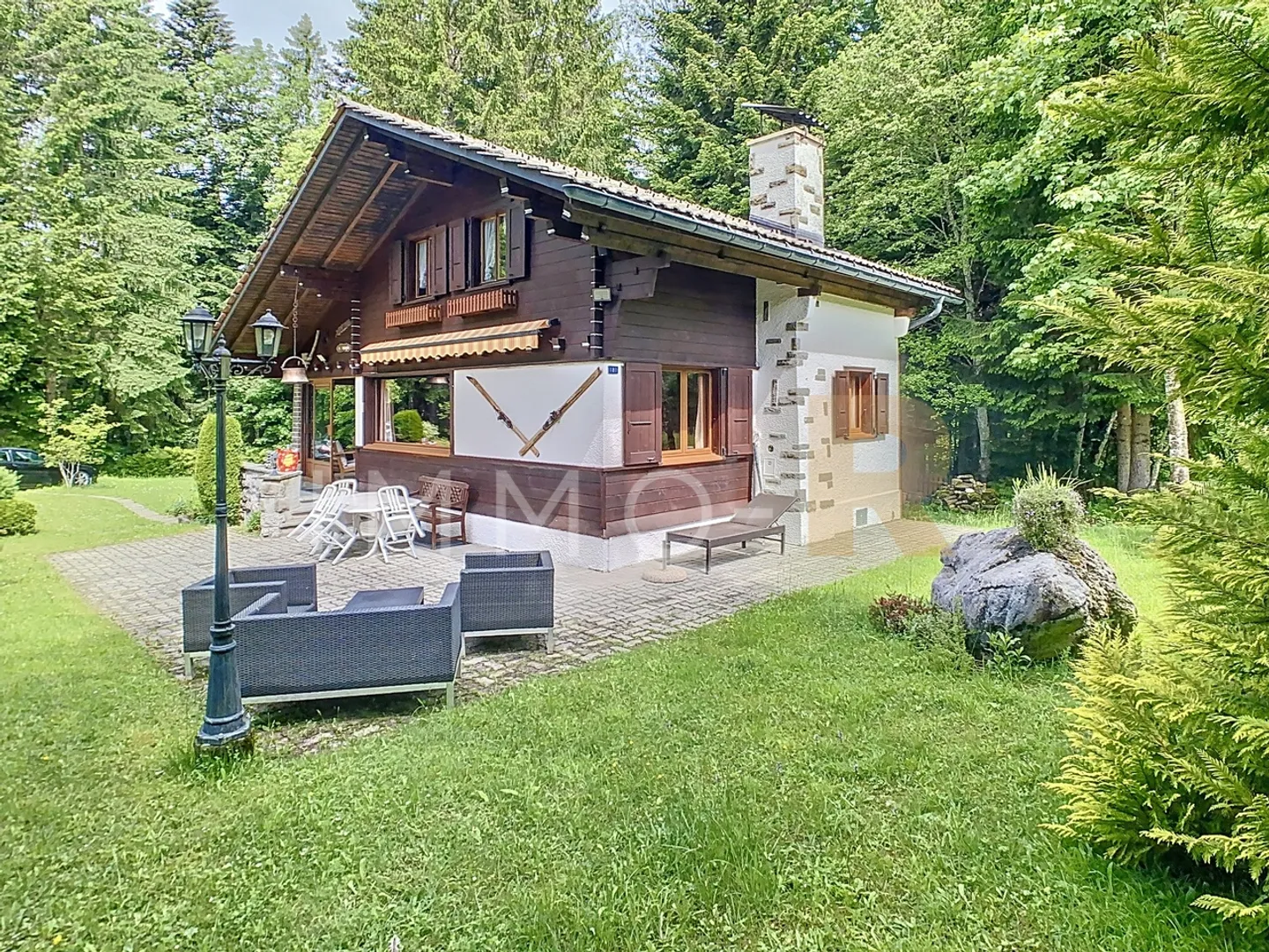 Pretty individual chalet in an idyllic setting - Photo 1 of 10