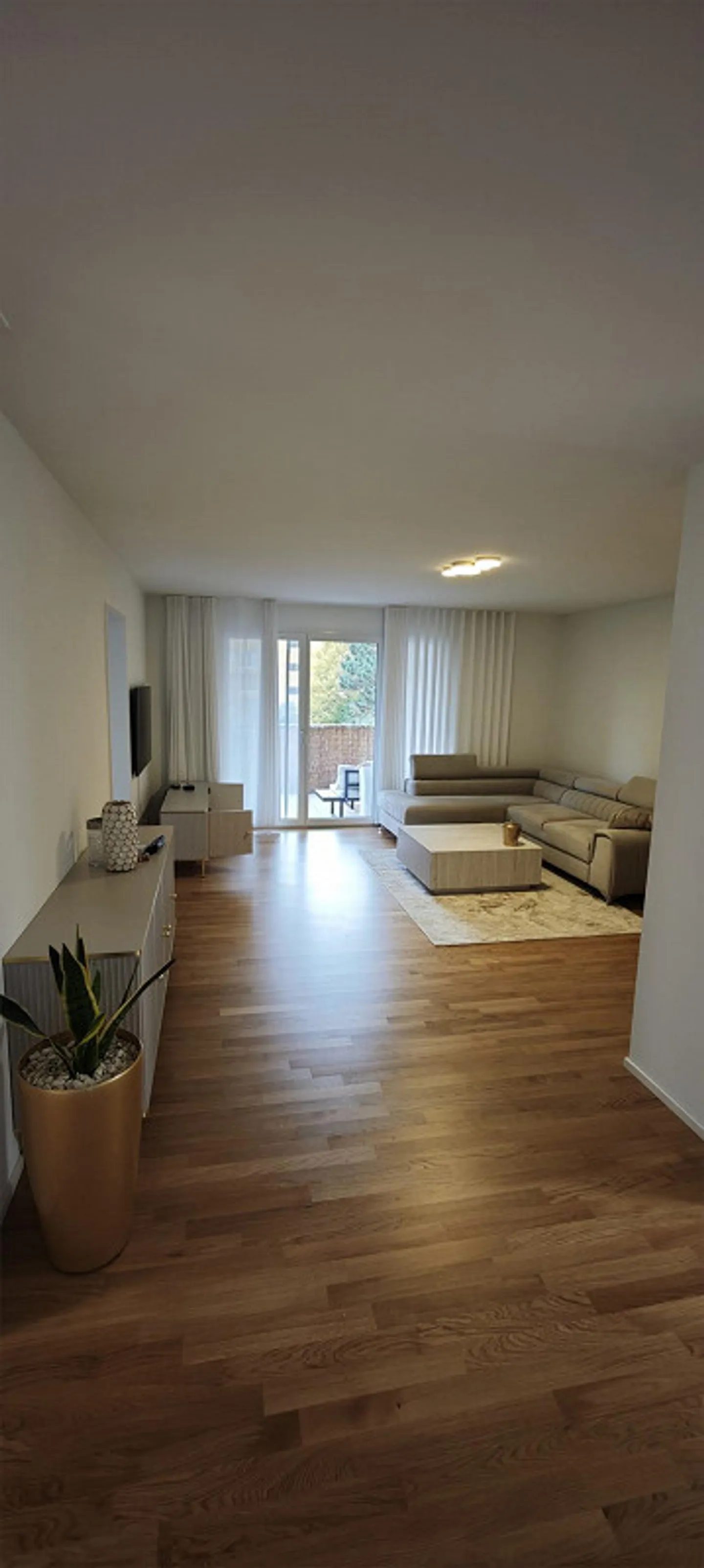 Grosszügige 4.5 Zimmerwohnung - Foto 3 von 14