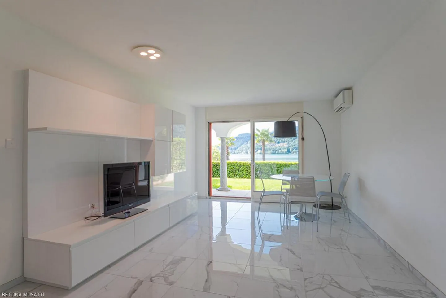 MORCOTE – THE LITTLE GEM EVERYONE HAS HEARD OF - Photo 3 of 15