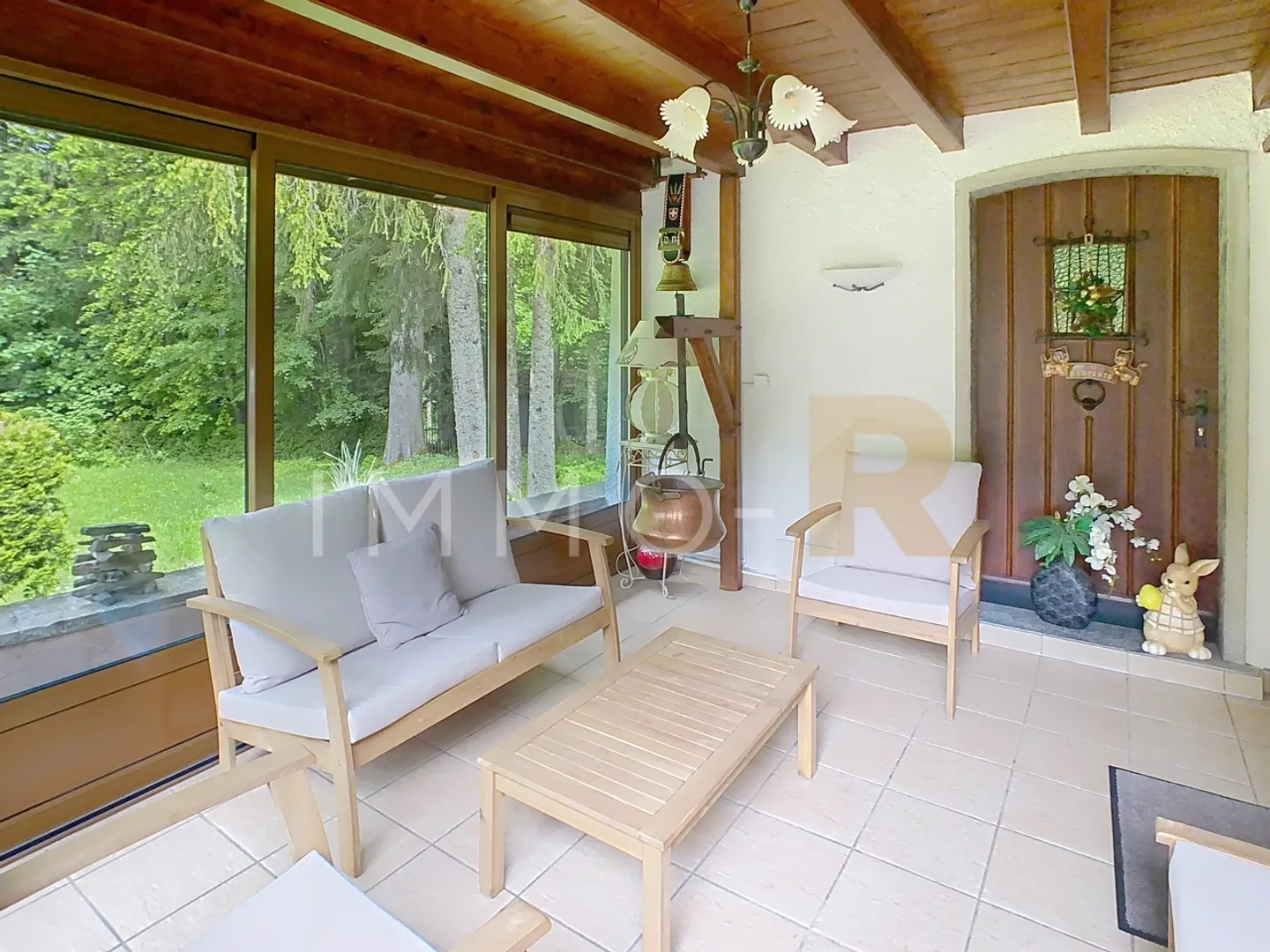 Pretty individual chalet in an idyllic setting - Photo 4 of 10