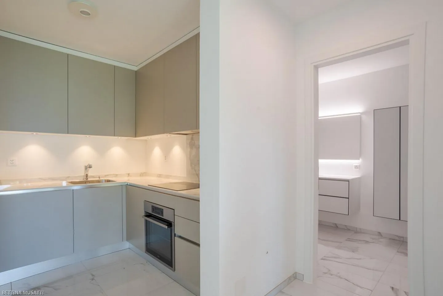 MORCOTE – THE LITTLE GEM EVERYONE HAS HEARD OF - Photo 4 of 15