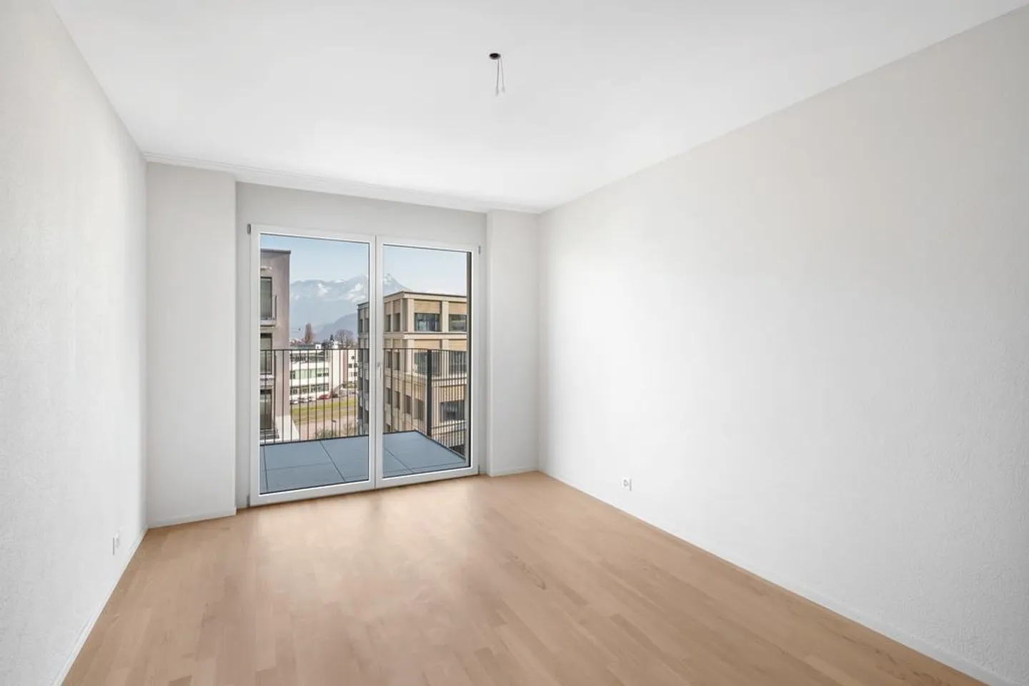 Ampio appartamento duplex con grande terrazza - Foto 5 di 10