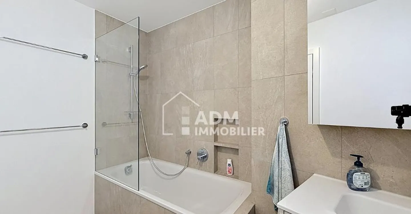 Appartamento moderno con giardino privato - Foto 10 di 13