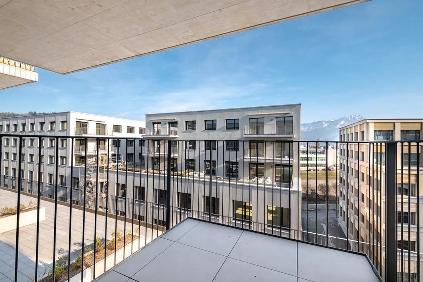 Ampio appartamento duplex con grande terrazza - Foto 9 di 10