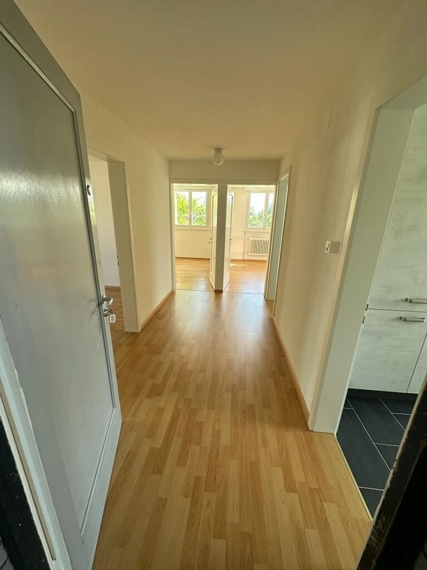 Total renovierte Wohnung mit Garten - Foto 3 von 8