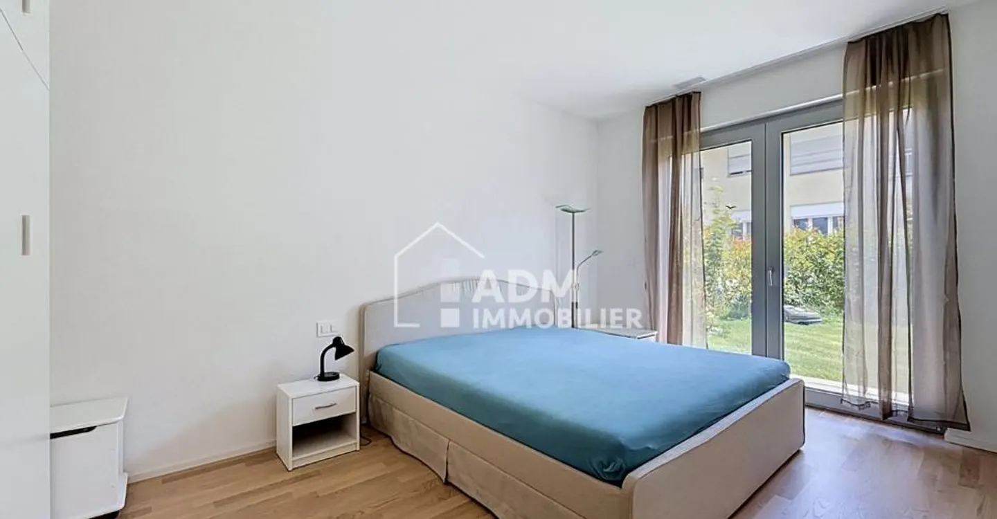 Appartamento moderno con giardino privato - Foto 6 di 13