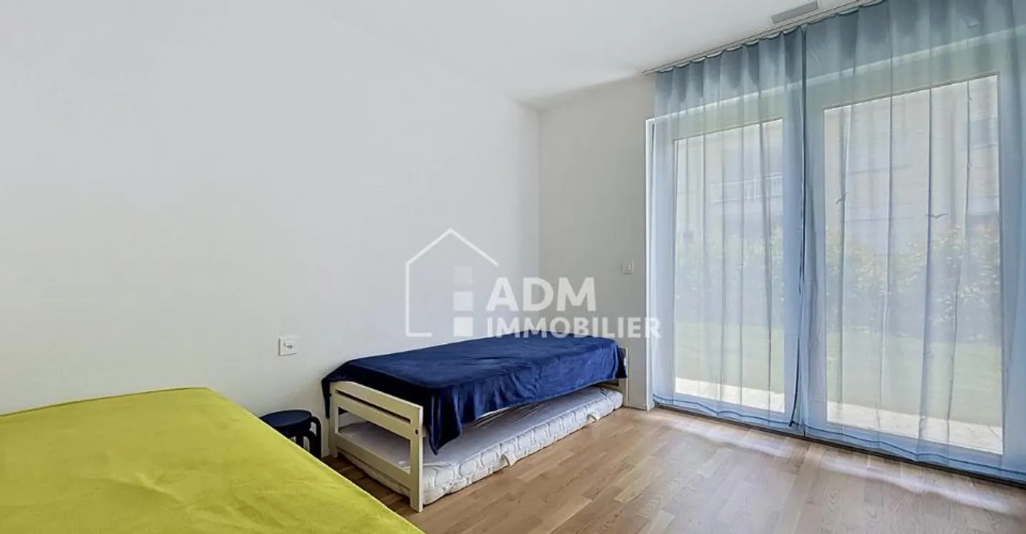 Appartamento moderno con giardino privato - Foto 7 di 13