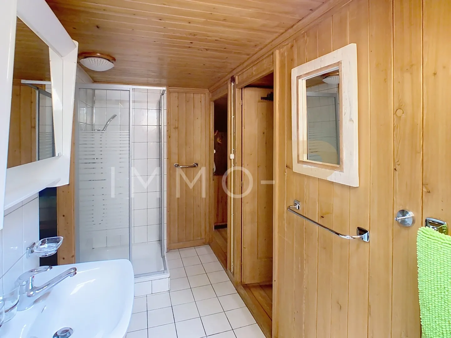 Pretty individual chalet in an idyllic setting - Photo 9 of 10