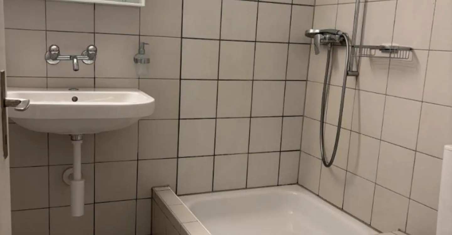 Charmante Renovierte Wohnung - Foto 3 von 9
