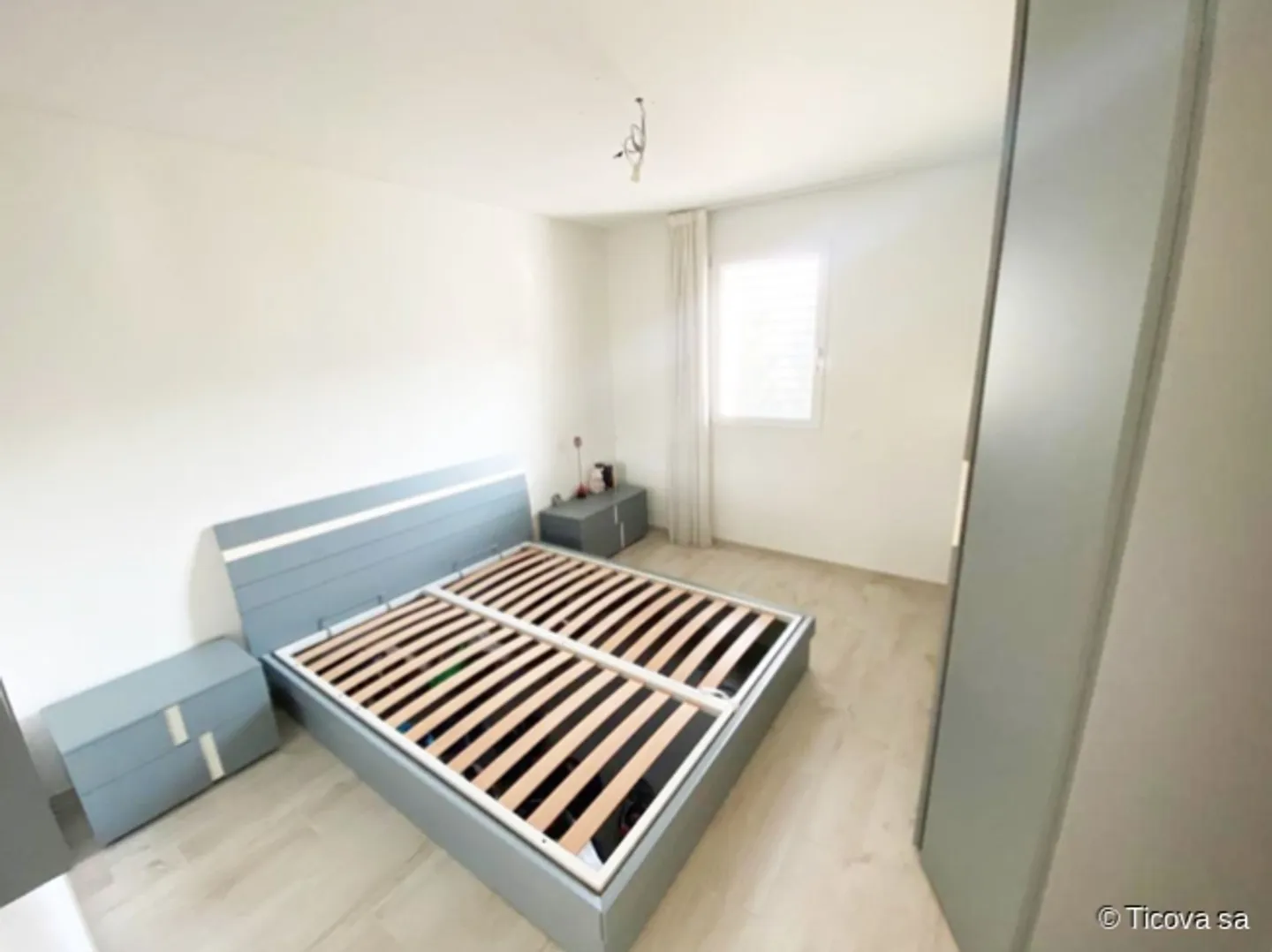 Modern 3.5 rooms with refined finishes - Photo 6 of 9