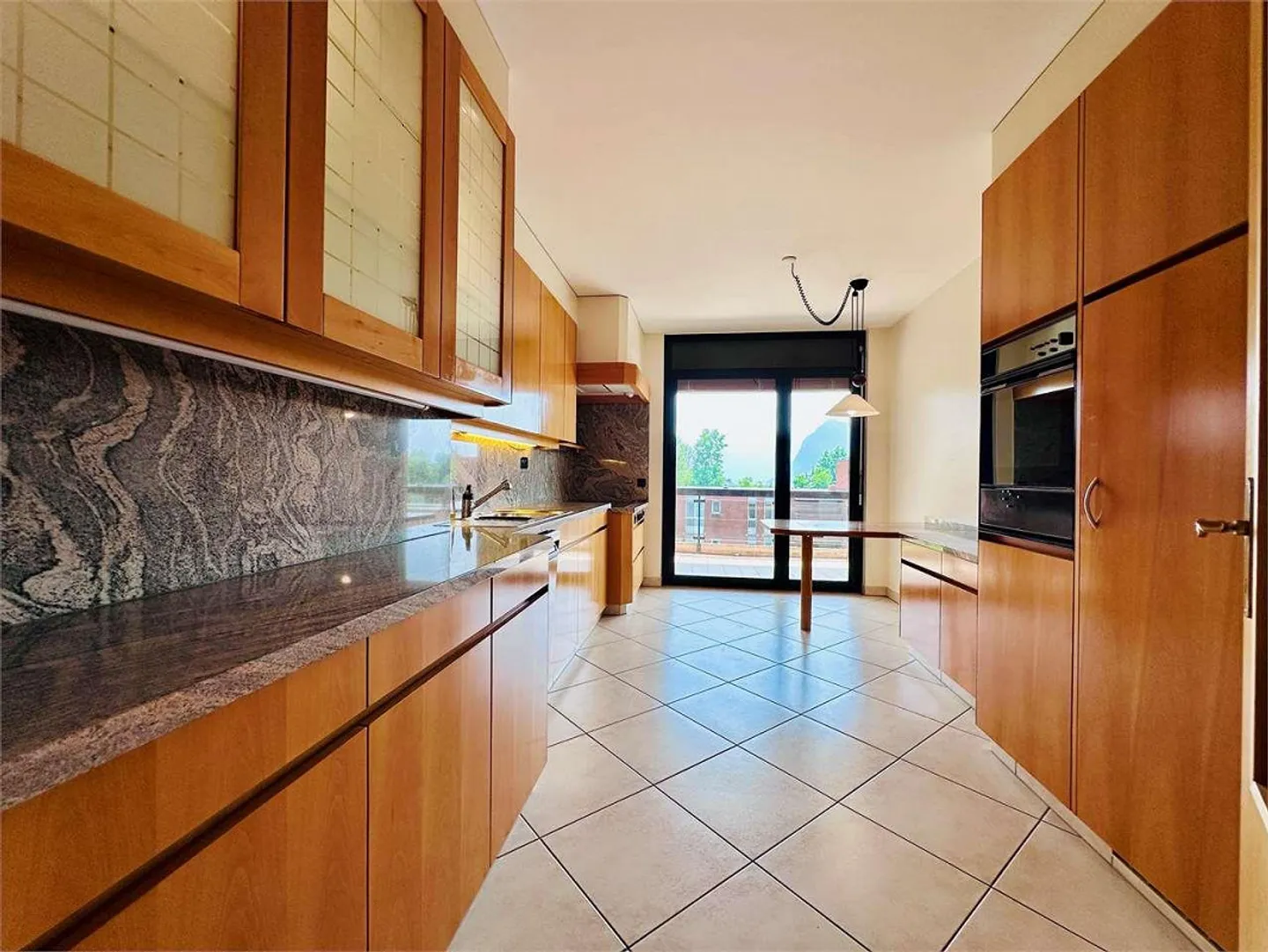 Penthouse de 3,5 pièces de 145 m² avec grandes terrasses et vue dégagée - Photo 4 sur 13