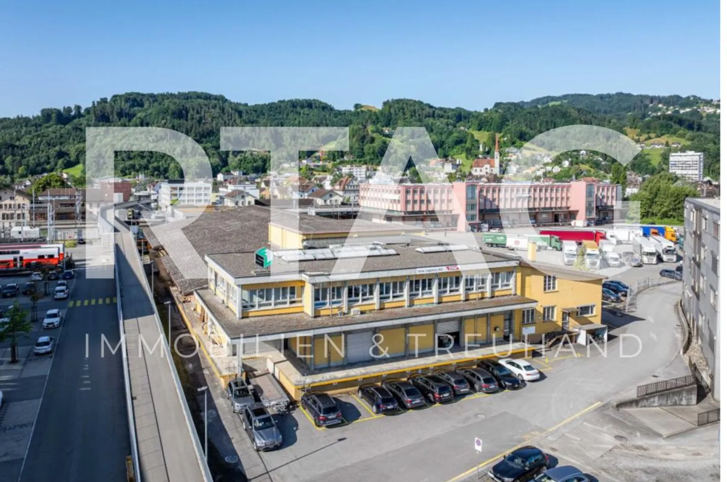 Espace de stockage - Photo 1 sur 4