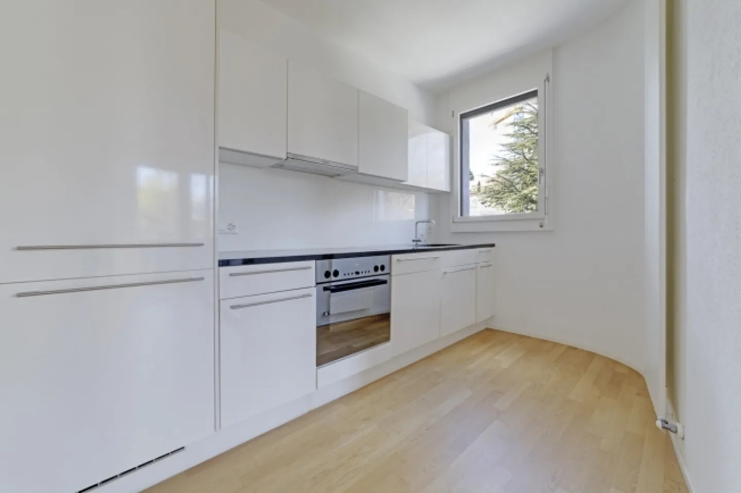 Apartment for rent - Photo 3 of 7