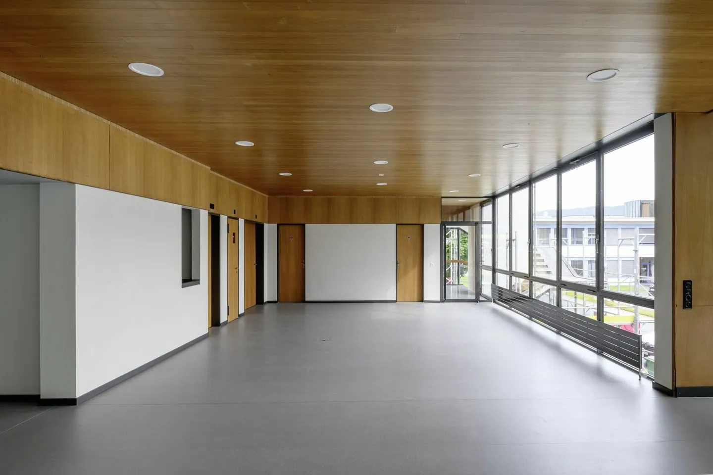 Spazio ufficio in un edificio di portineria vincolato - Foto 6 di 11