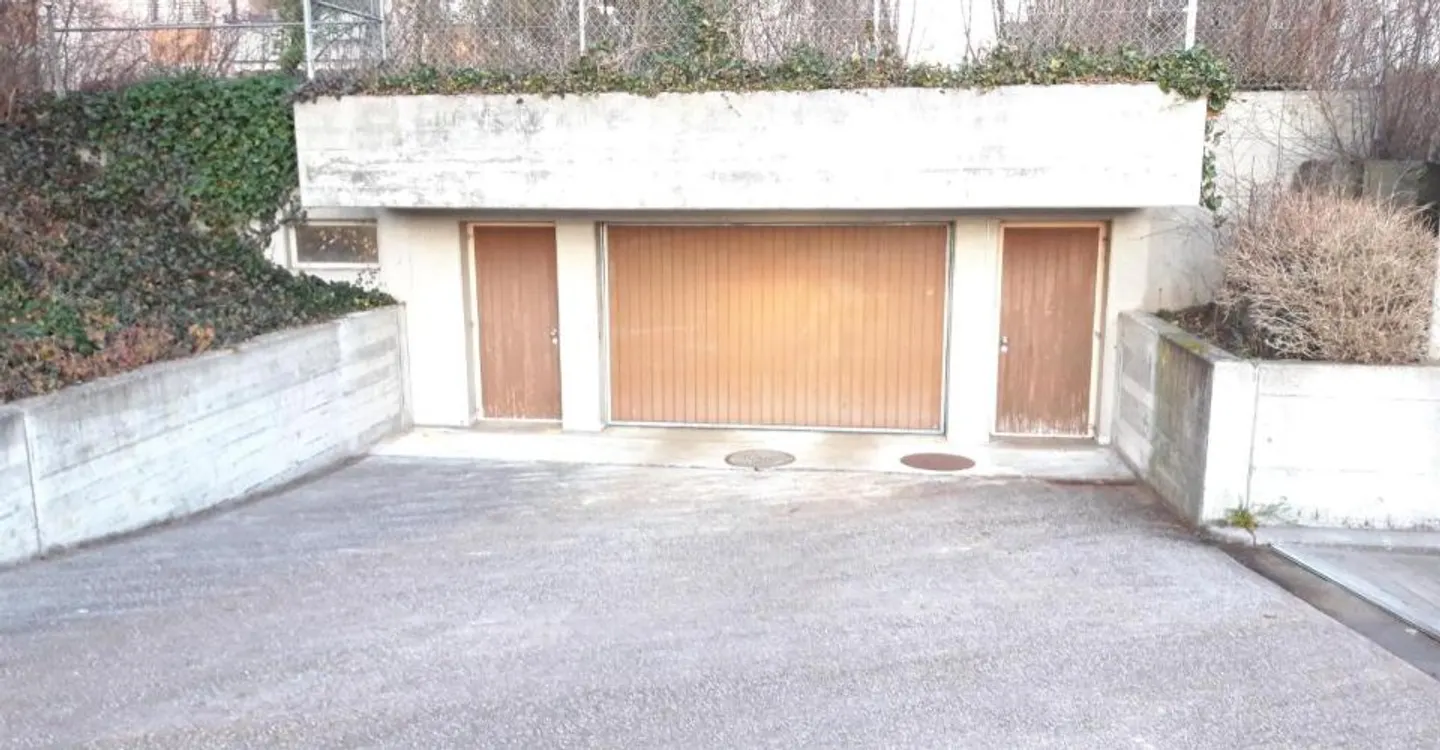 Parking spaces for rent in Schwerzenbach - Photo 3 of 3