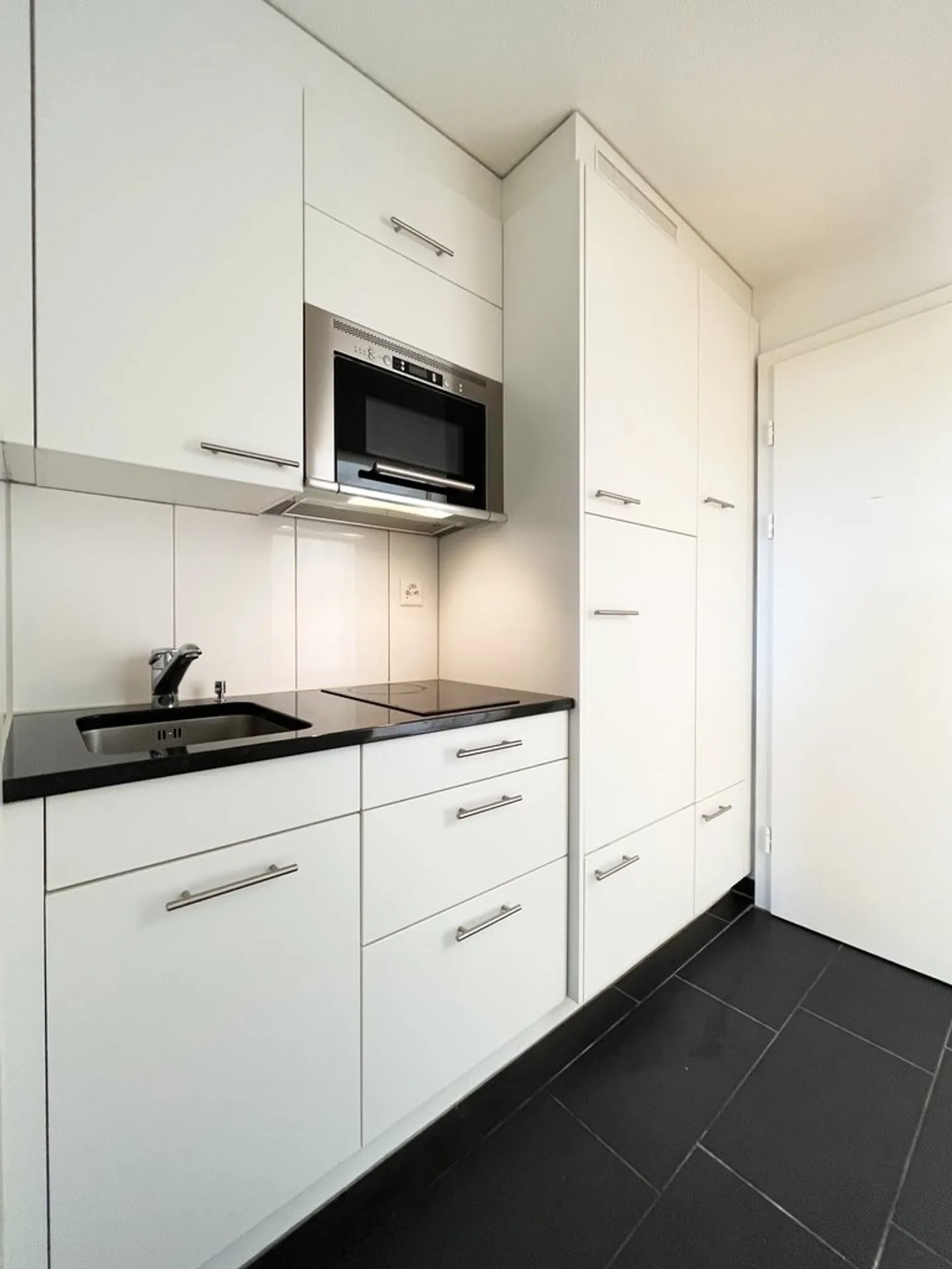 Living at Zürichberg - Photo 3 of 5