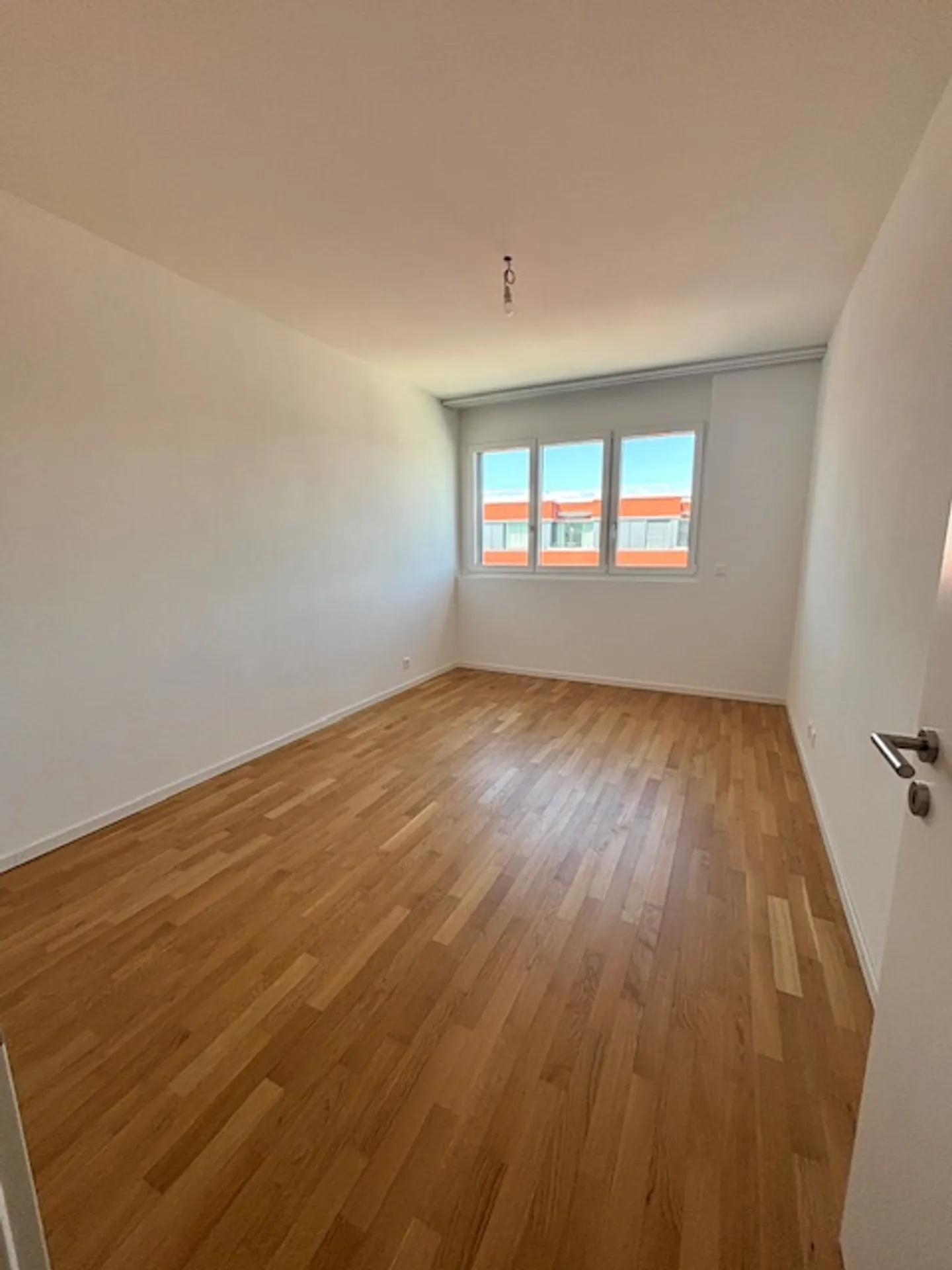 Magnifico appartamento di 4,5 locali al 7° piano a Chavannes-près-Renens - Foto 4 di 7