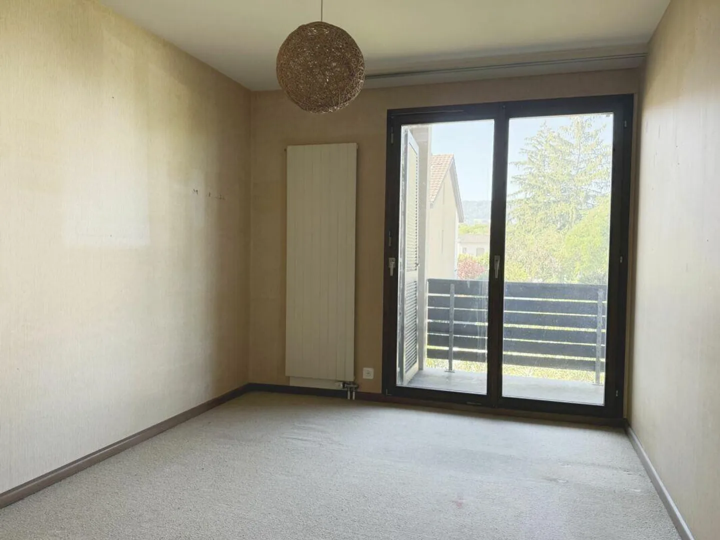 Terraced house with great potential for expansion - Photo 7 of 10