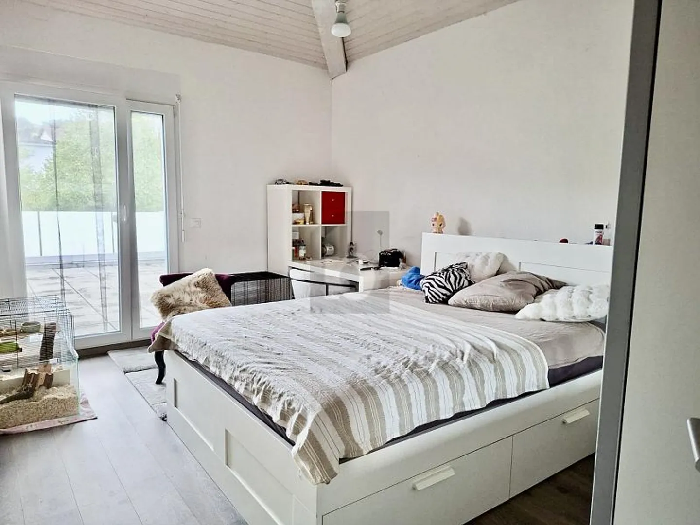 „PRACHTVOLLE GERÄUMIGE MIT UNABHÄNGIGEM STUDIO“ - Foto 5 von 6