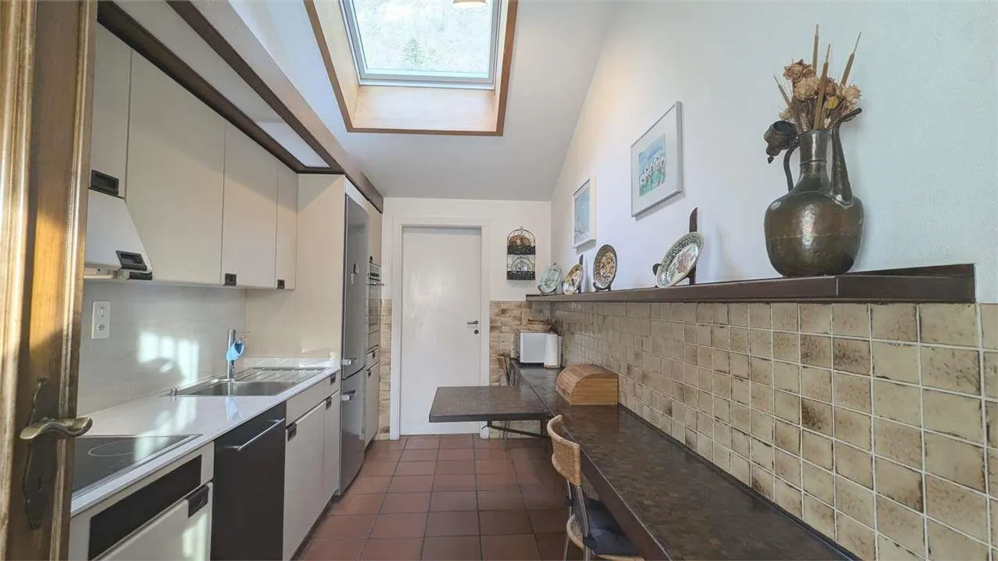 Mendrisio, 3,5-Zimmer-Dachgeschoss mit Terrasse MOBILIERT - Photo 9 sur 13