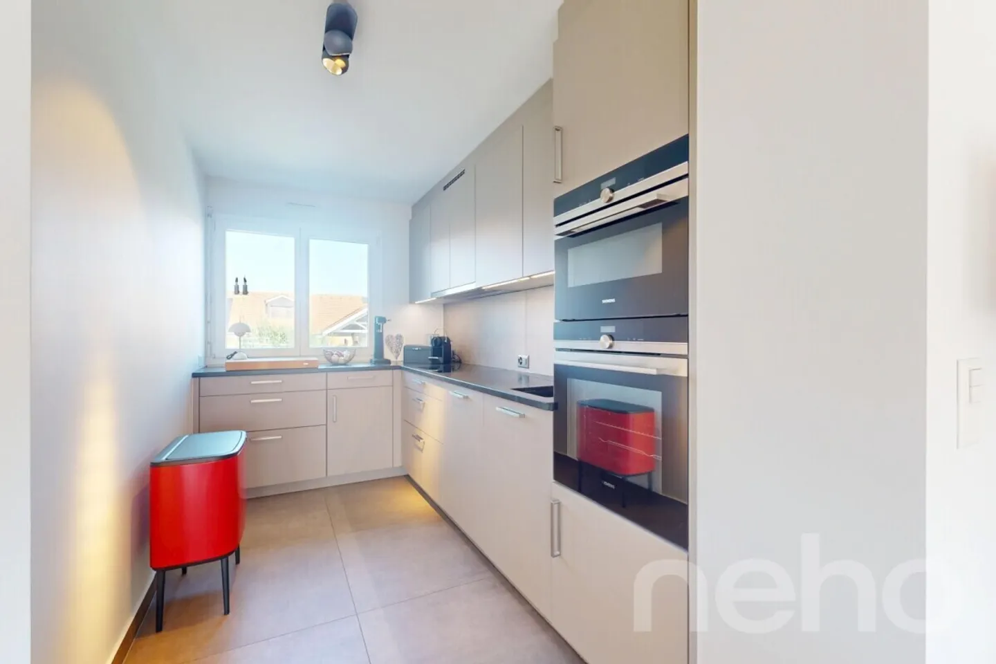 Spacious penthouse duplex? Volume and contemporary comfort - Photo 4 of 12