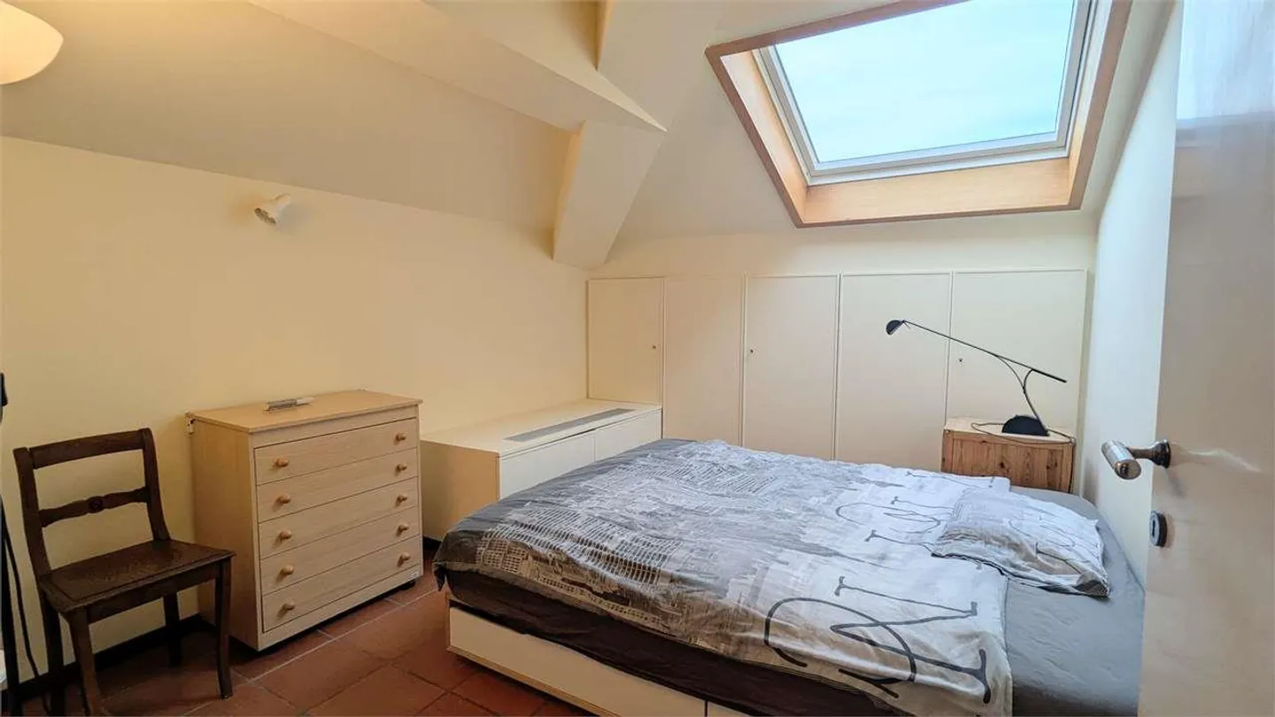 Mendrisio, 3,5-Zimmer-Dachgeschoss mit Terrasse MOBILIERT - Photo 13 sur 13