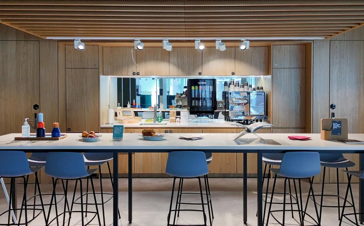 A coworking office with remarkable architecture for 10 people at Spaces Quartier de l'Étang - Photo 15 of 21