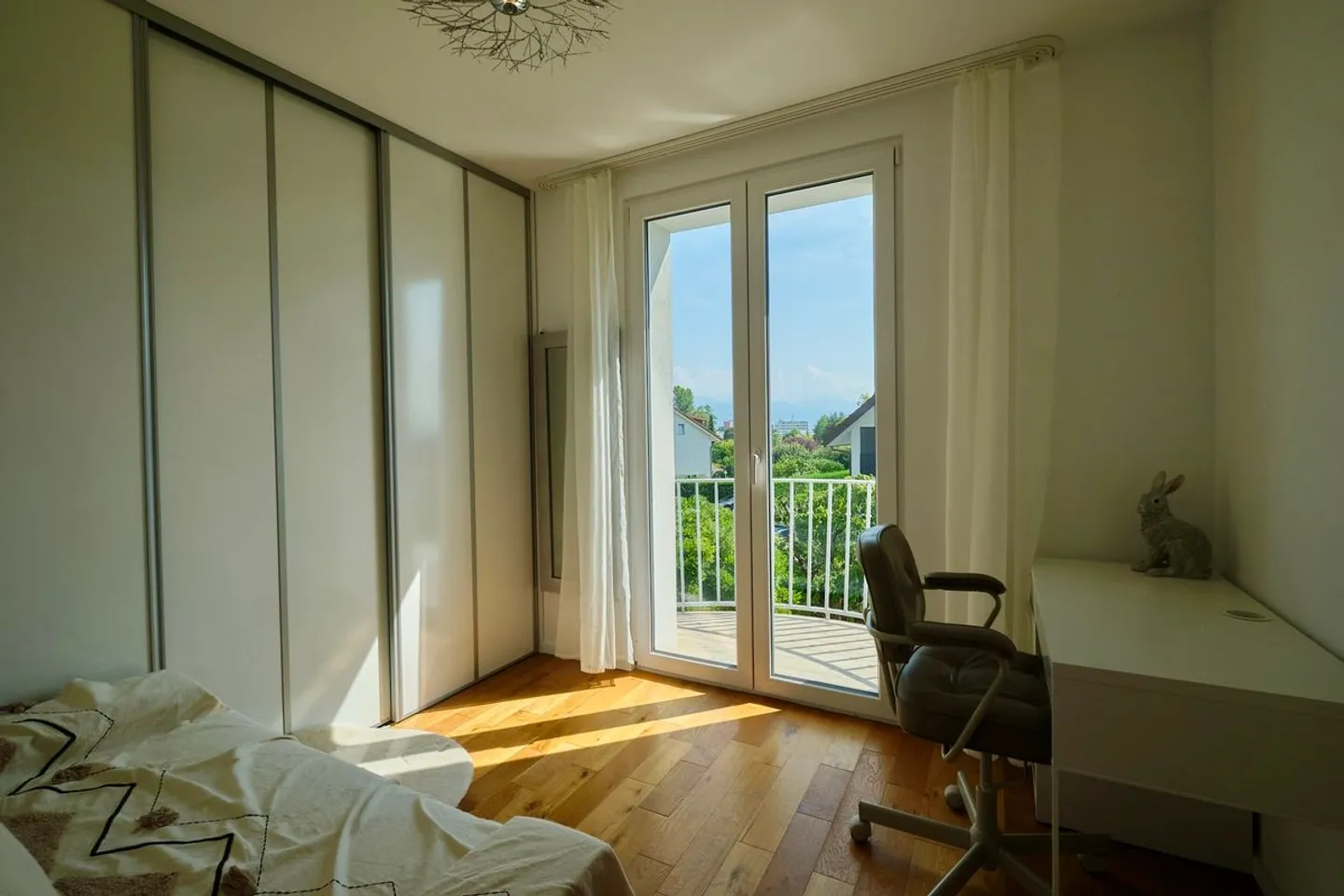 Beautiful apartment in a renovated mansion - Photo 12 of 13