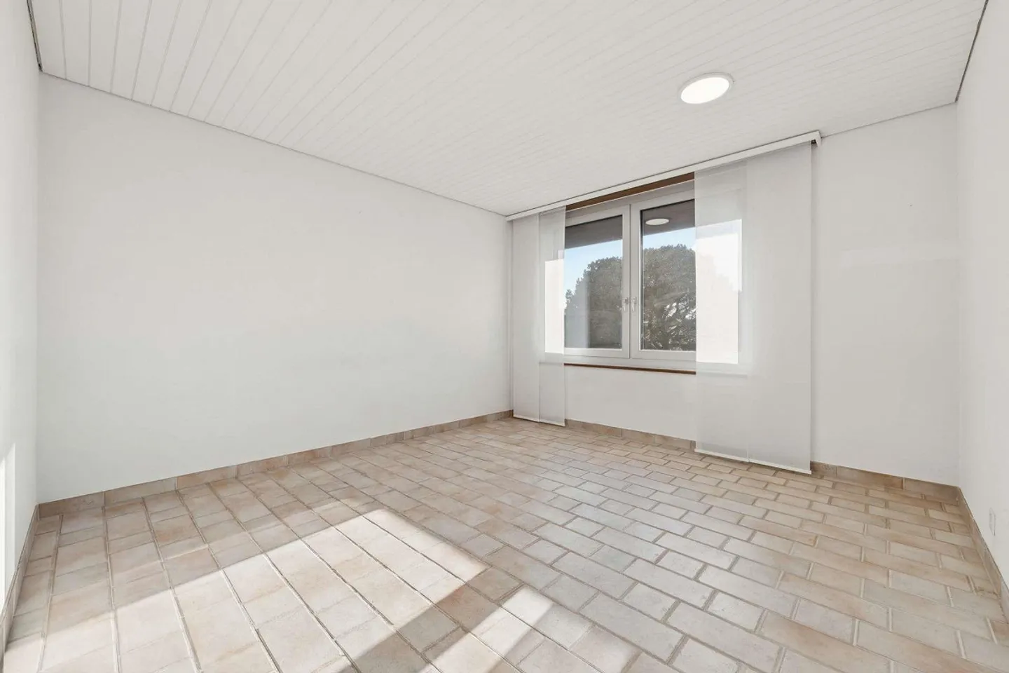 Detached 5½-room single-family house with charming garden & w... - Photo 4 of 15