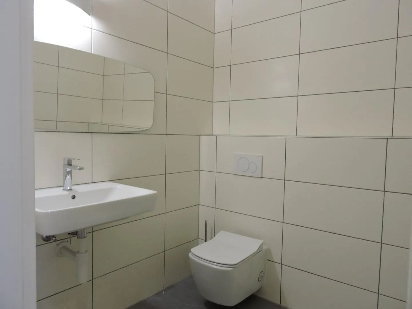 Appartamento Contemporaneo in Affitto - Foto 6 di 6