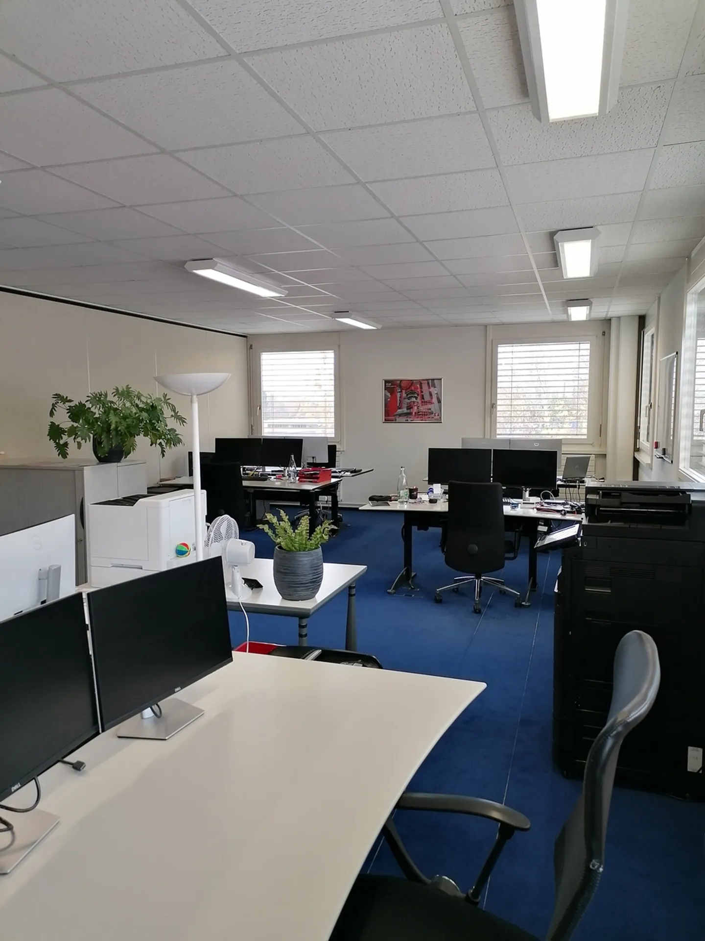 Office space for rent - Photo 8 of 9