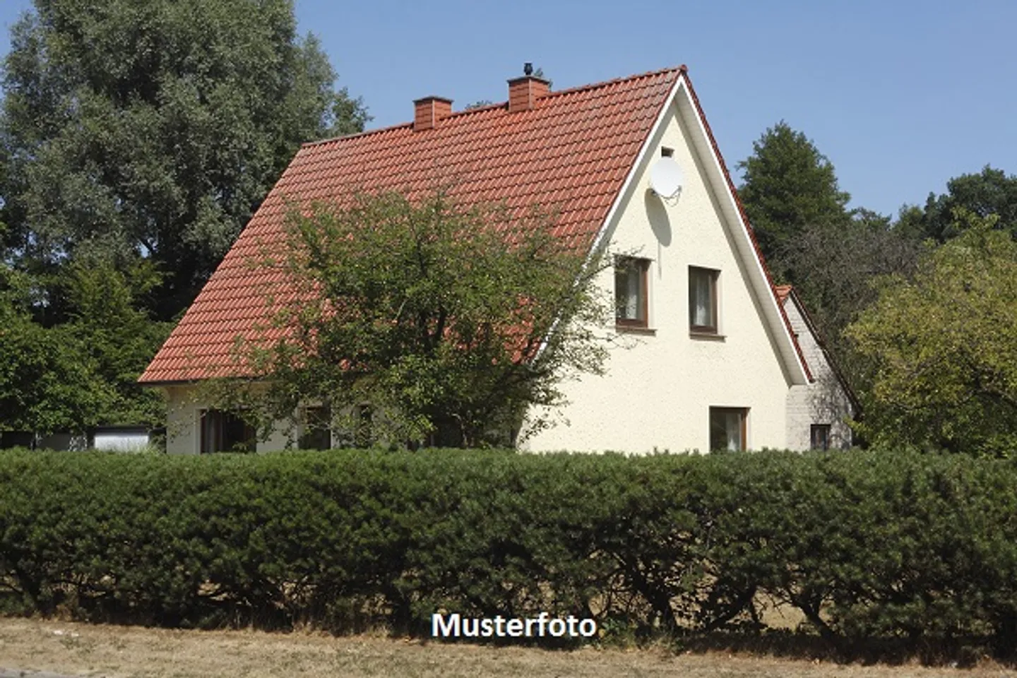 Building in Faido - Photo 1 of 13