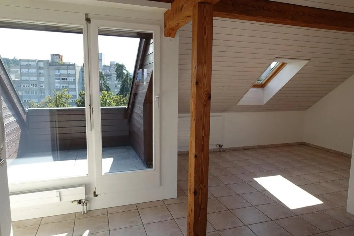 Appartamento mansardato luminoso di 1,5 locali in affitto a Berna Bümpliz - Foto 5 di 11