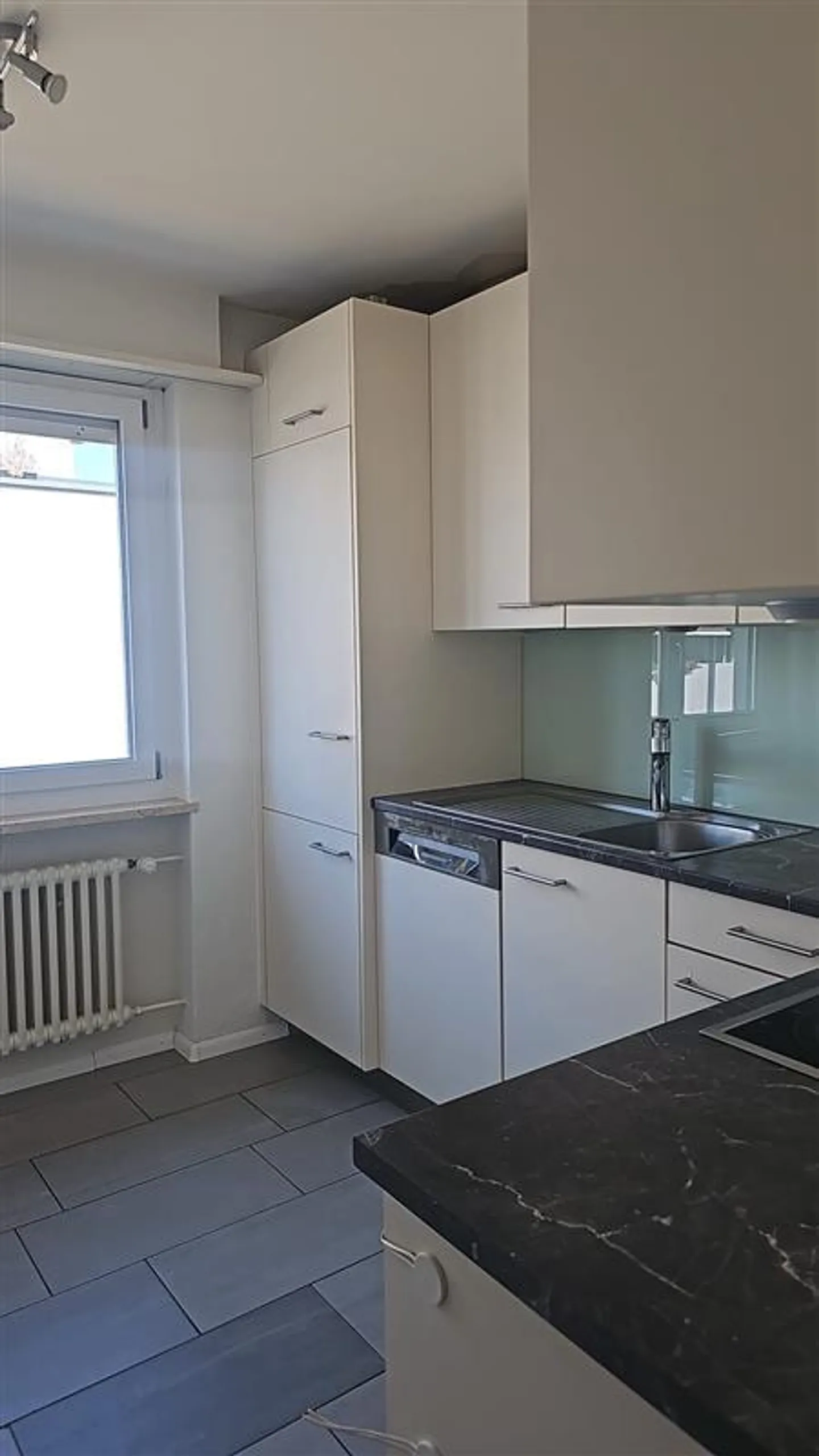 Charmante 5-Zimmerwohnung in Reinach - Foto 3 von 12