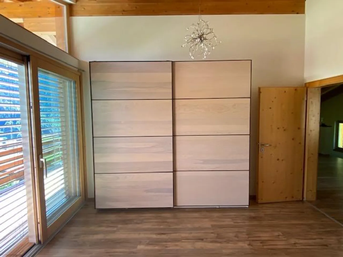 Moderne 3.5-Zimmer-Dachwohnung mit Bergblick in Klosters Dorf - Foto 5 von 8