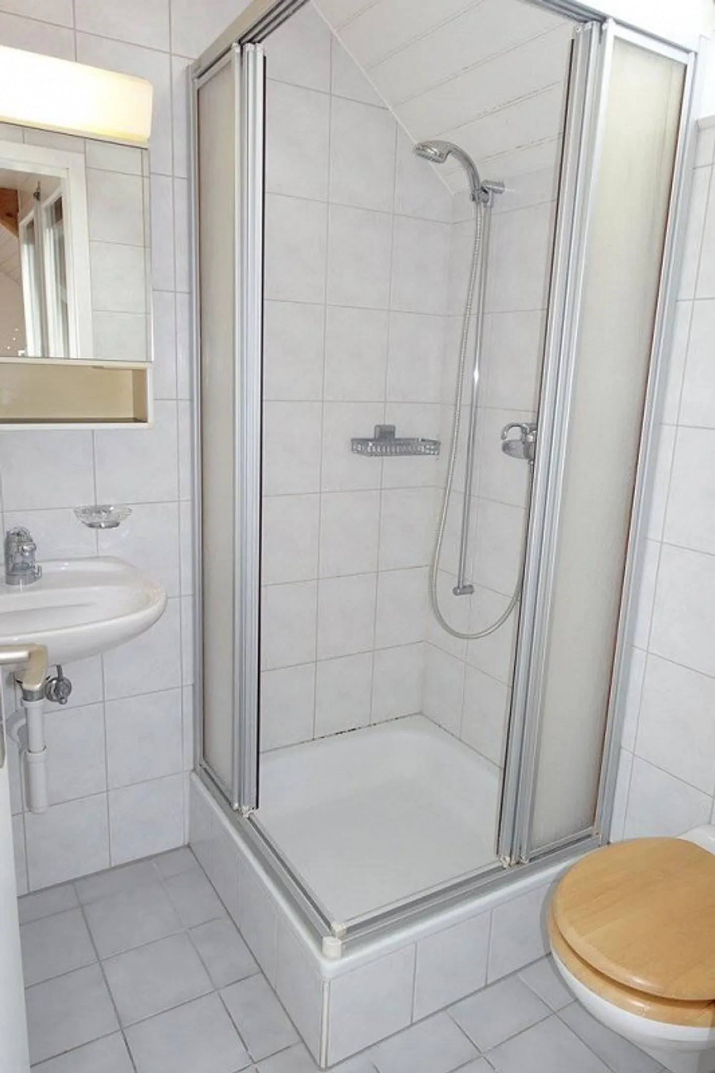 Appartamento mansardato luminoso di 1,5 locali in affitto a Berna Bümpliz - Foto 8 di 11