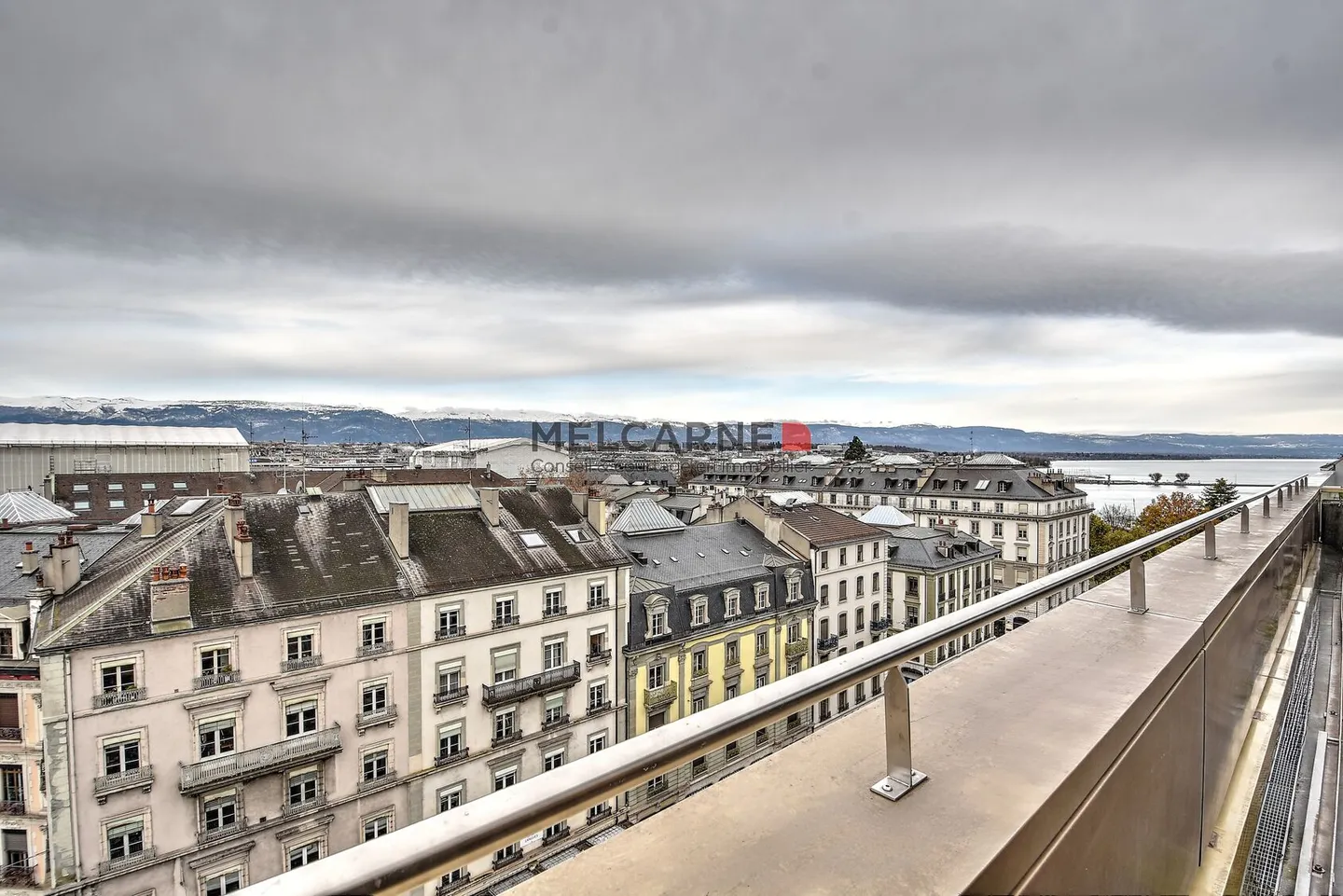 Modernes Büro mit privater Terrasse - Foto 1 von 10
