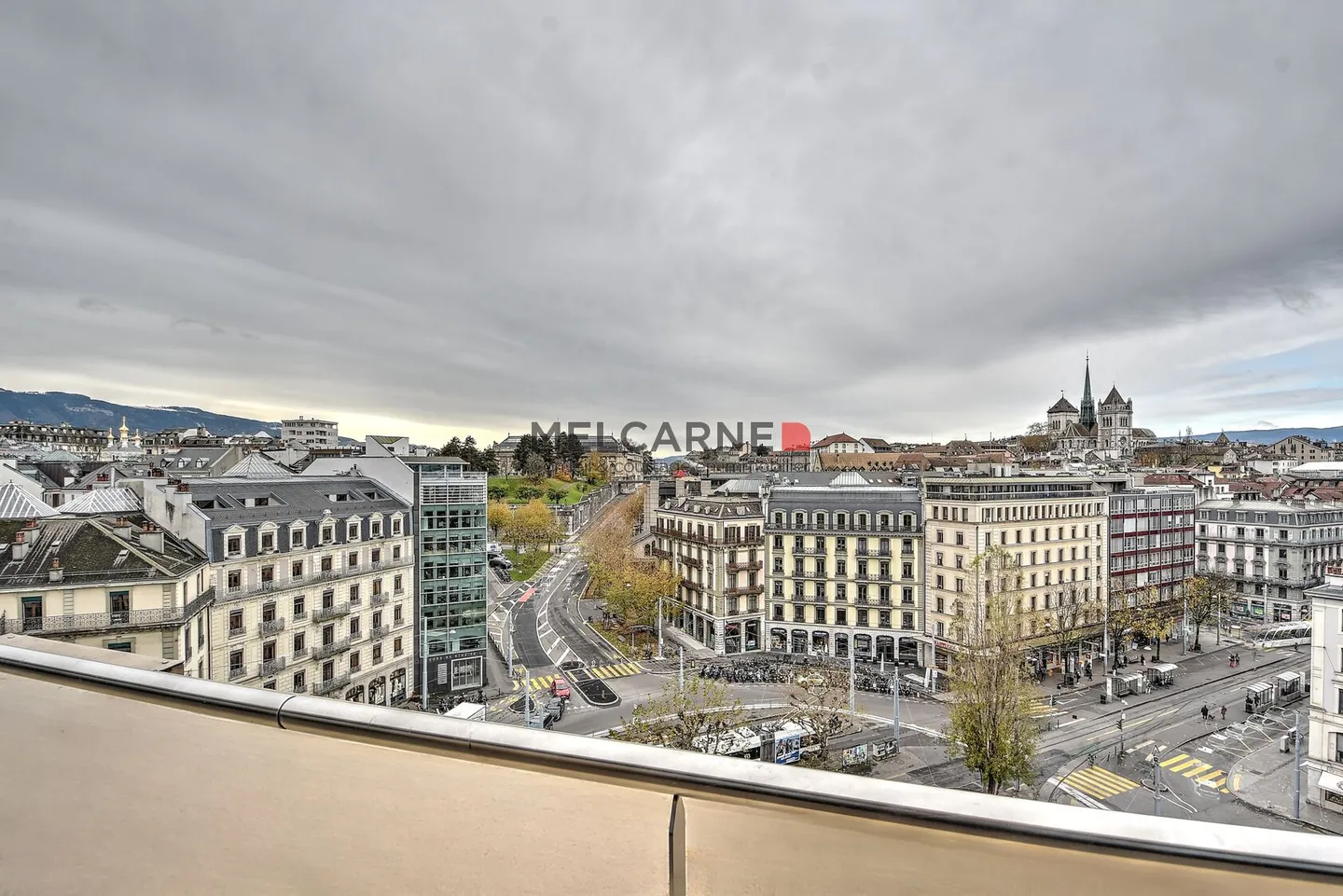Modernes Büro mit privater Terrasse - Foto 2 von 10