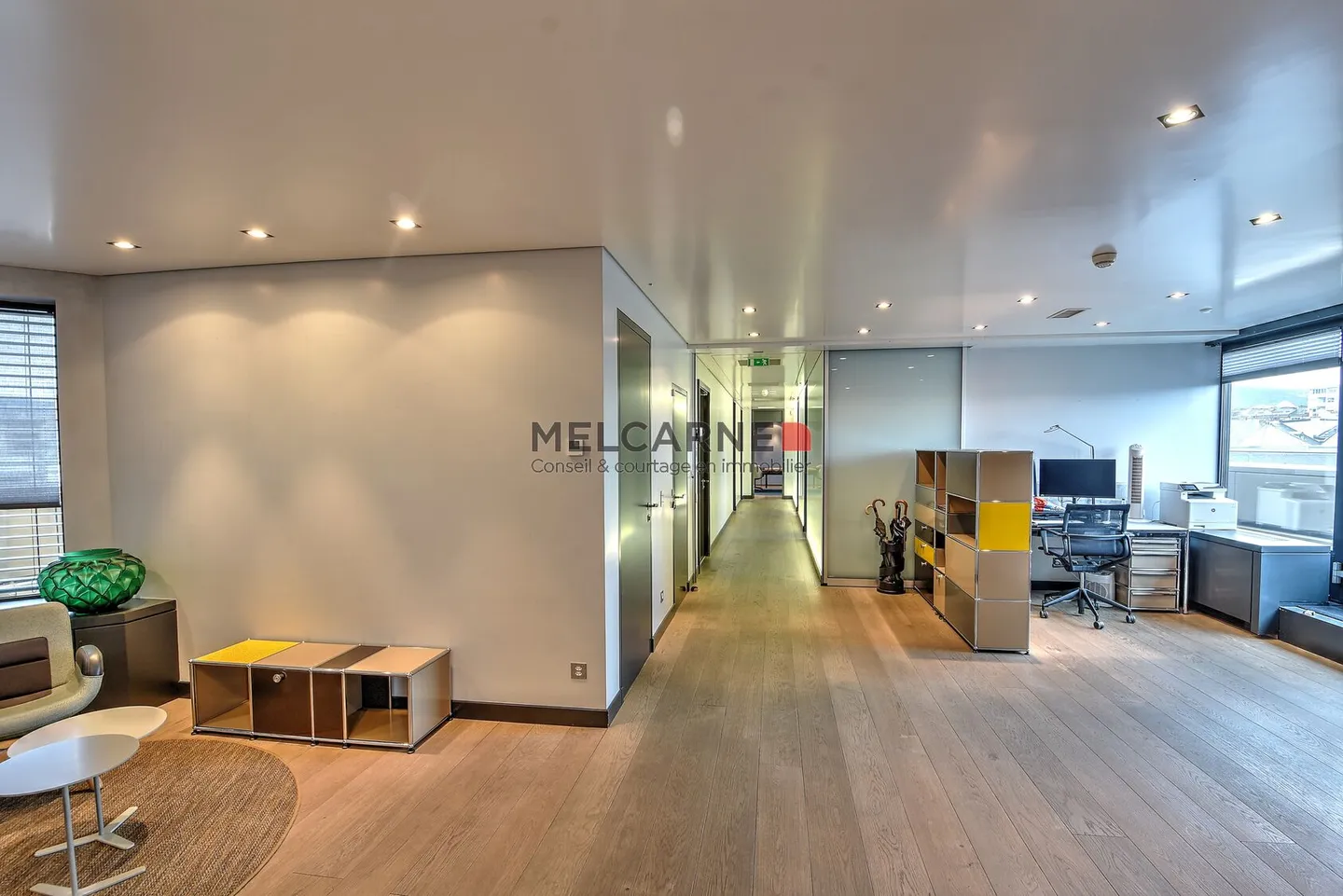 Modernes Büro mit privater Terrasse - Foto 6 von 10