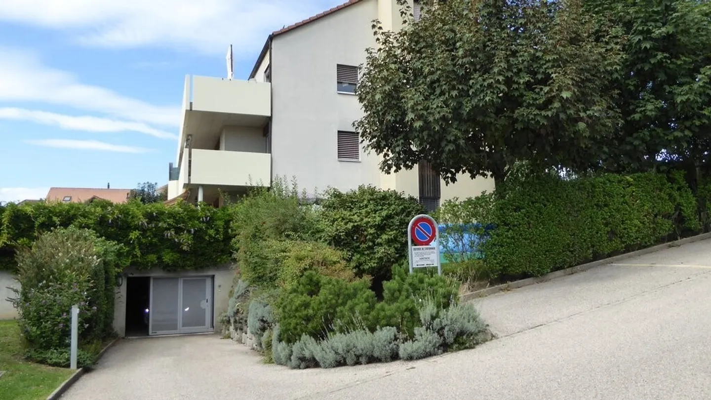 Parcheggio esterno in affitto - Foto 2 di 2